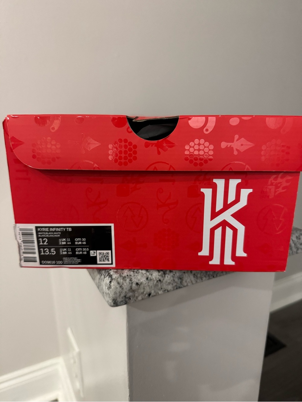 Nike Kyrie Infinity TB
White Black - Picture 5 of 7